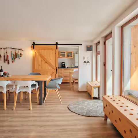 Boarder's Cottage - Spectacular Mountain View